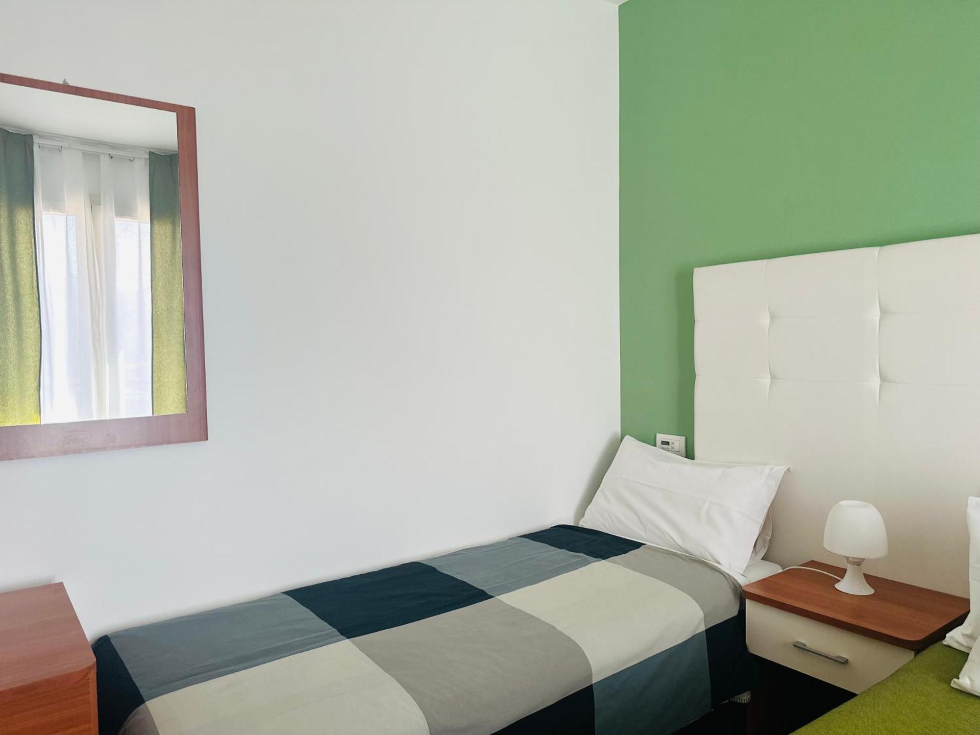 Riviera Ionica Aparthotel Santa Teresa Di Riva Buitenkant foto